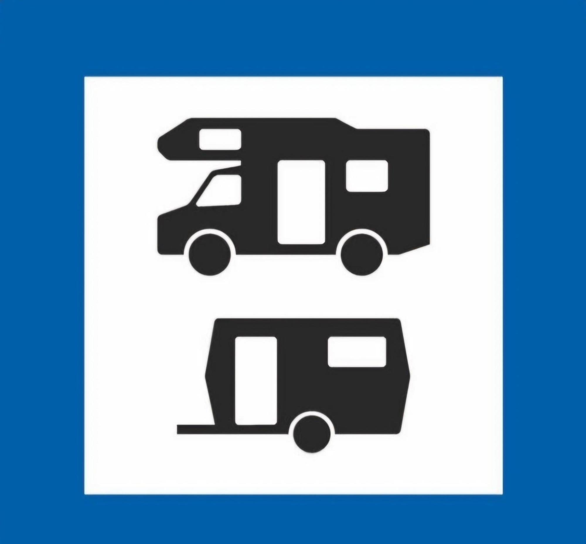 - Wohnmobilstellplatz In Der Seenplatte Campsite